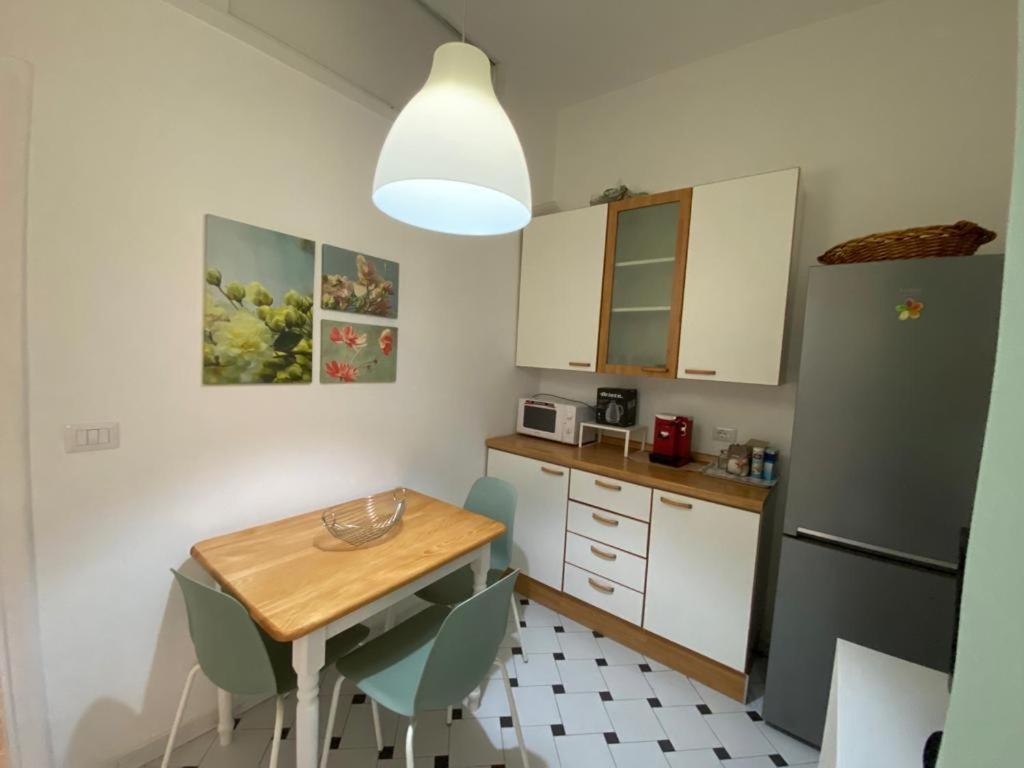 רומא Superior Apt Next Colosseo A/C Wo Fi 3 Bedrooms מראה חיצוני תמונה